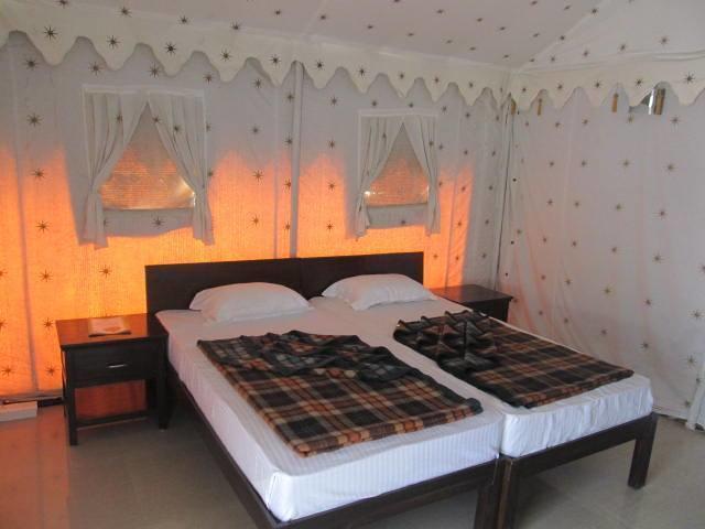 Derra Camp And Resort Jhājra Zimmer foto
